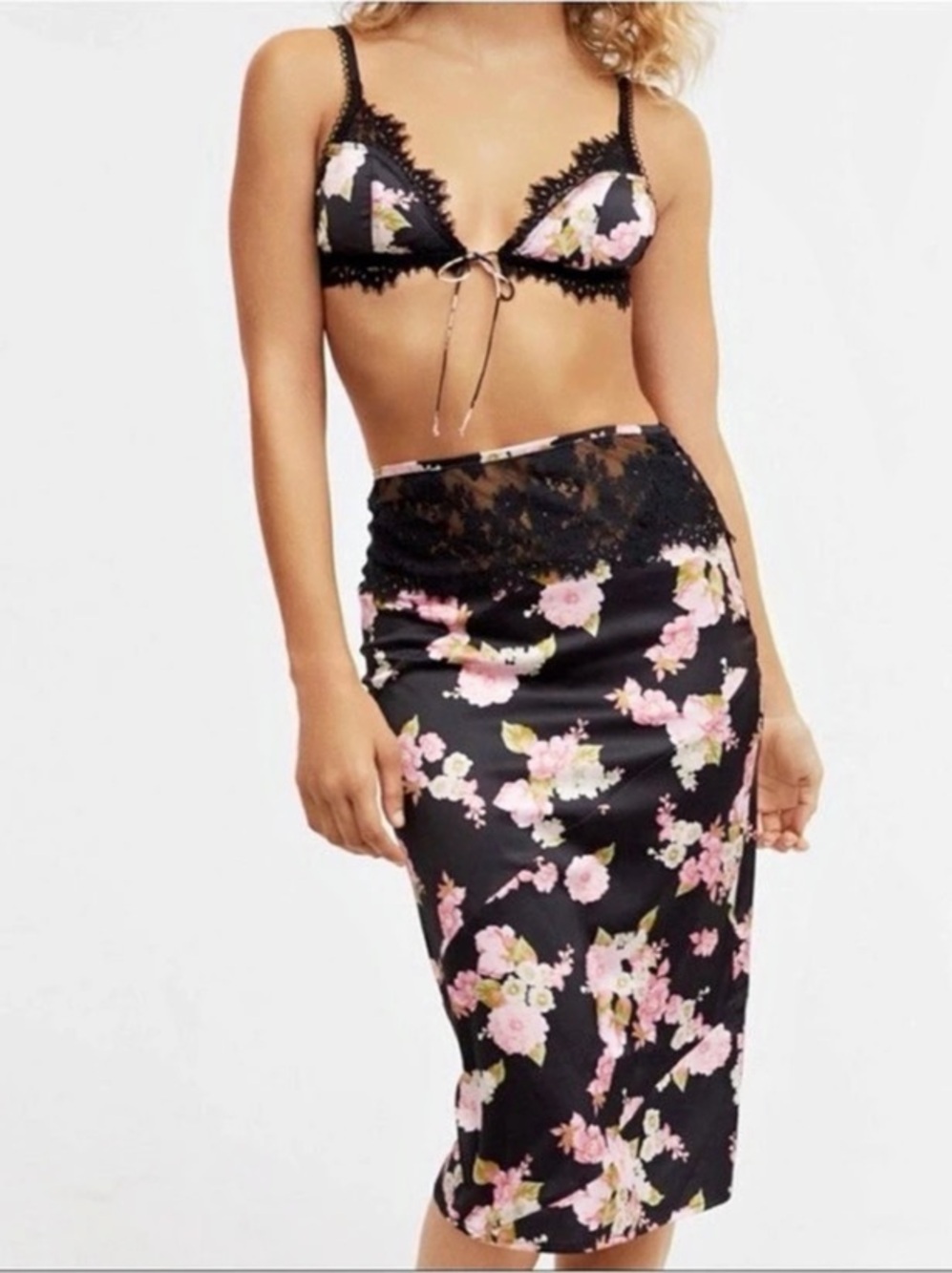 For Love & Lemons Floral Midi Skirt Black & Pink Size Small Like New